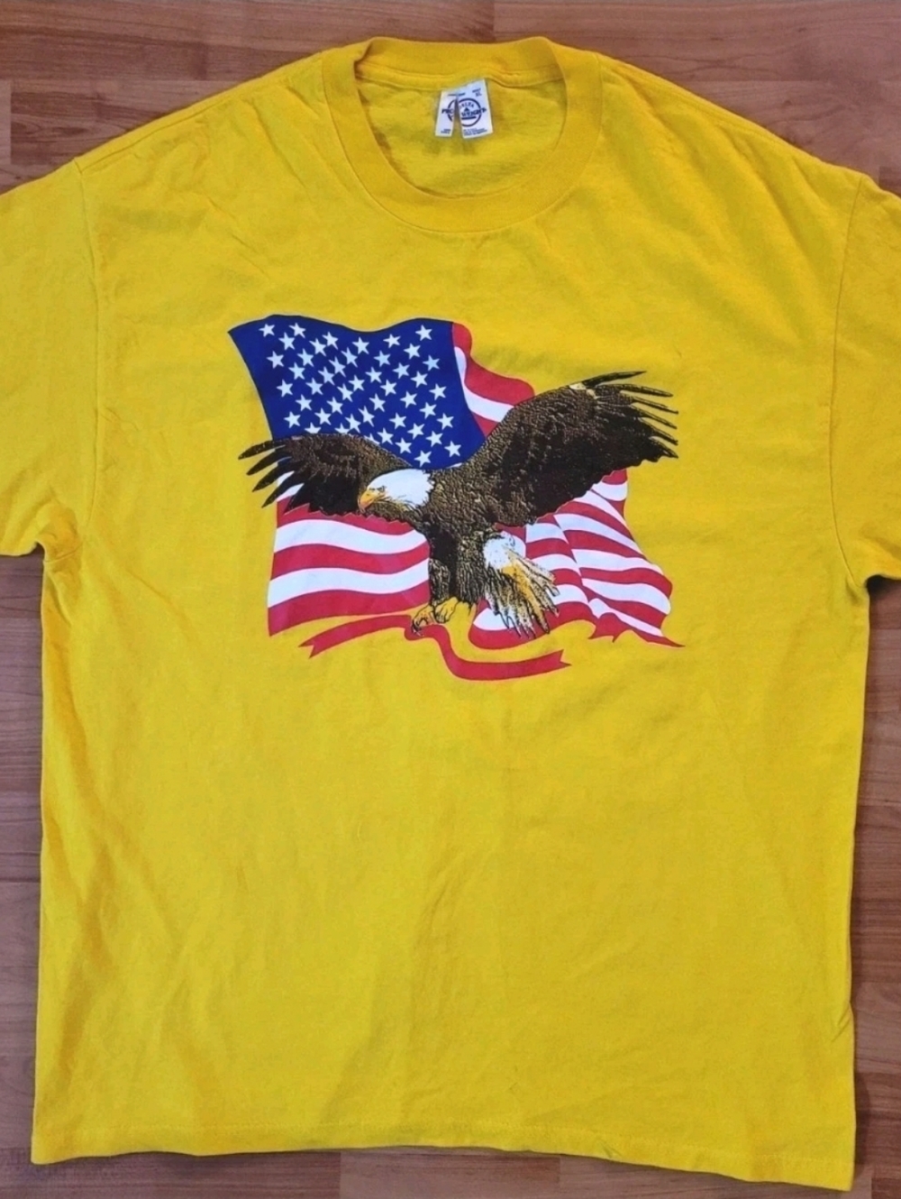 VTG Y2K Patriotic Eagle and American Flag Graphic Delta Pro Weight Yellow Tee XL